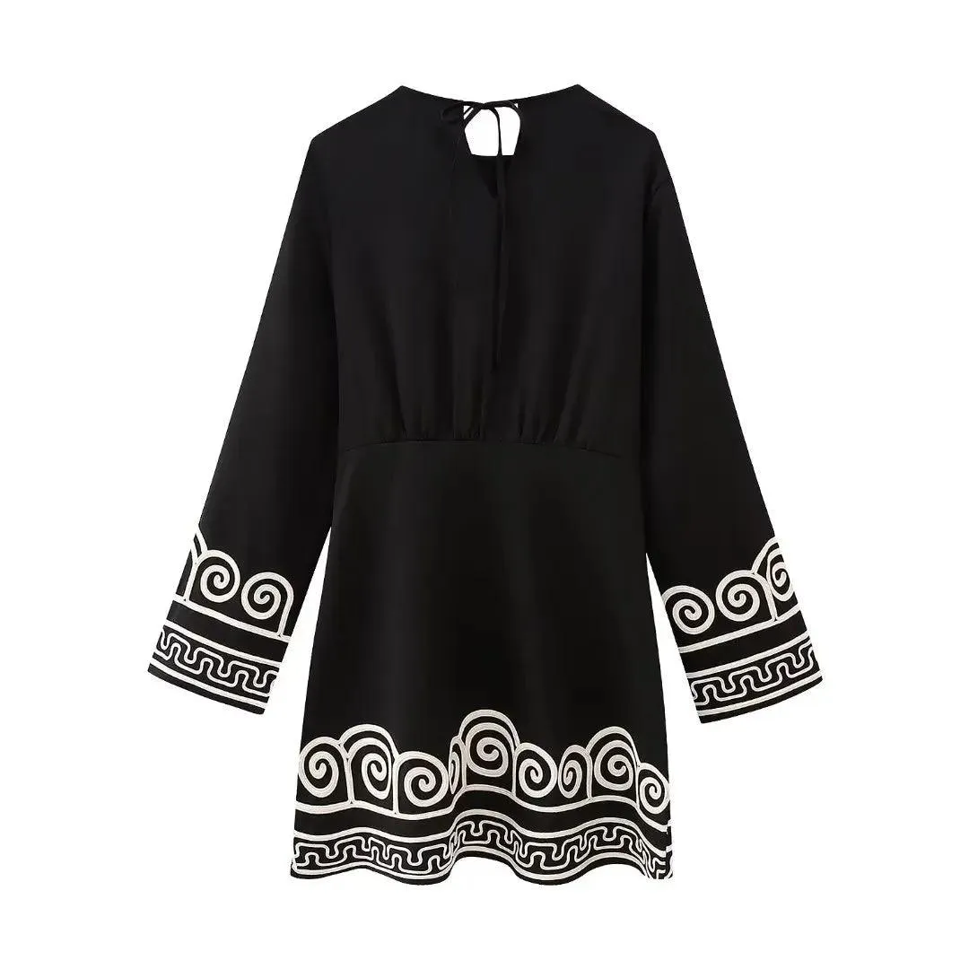 Helen Embroidery Loose Dress