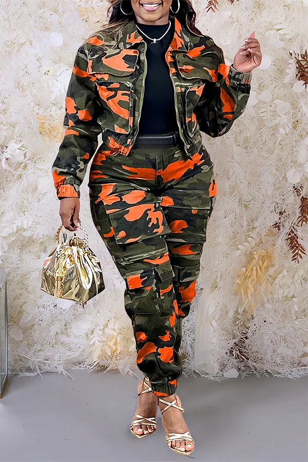 Stylish Camouflage Zip Up Long Sleeve Jacket And Cargo Pant Set